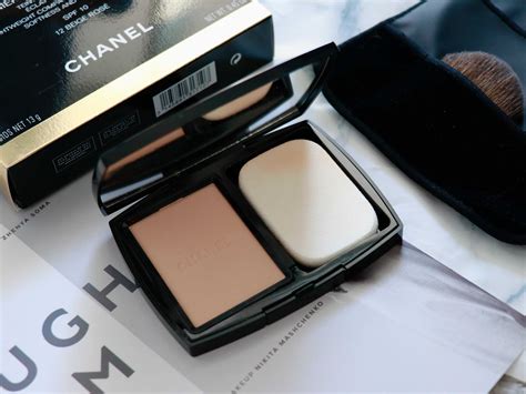 chanel compact douceur